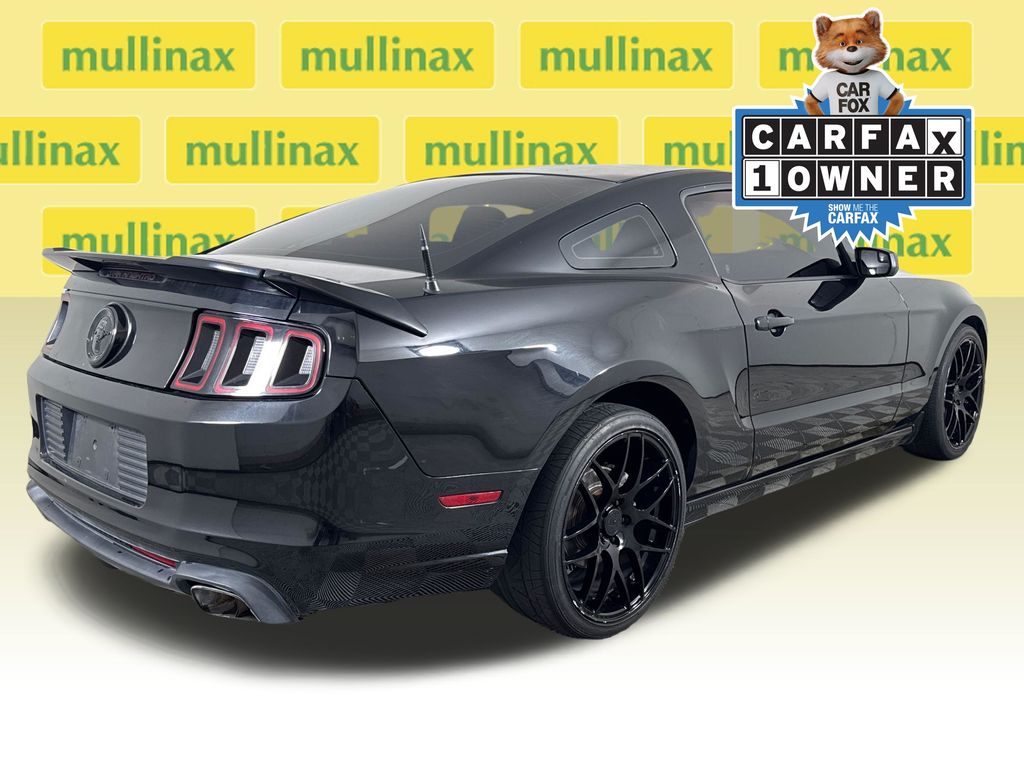 Used 2014 Black Ford V6 image 5