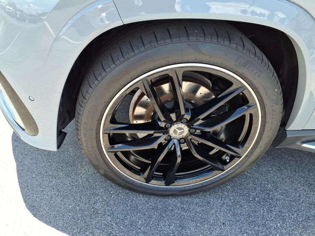 Certified Used 2024 MANUFAKTUR Alpine Gray Mercedes-Benz GLS 580 image 10