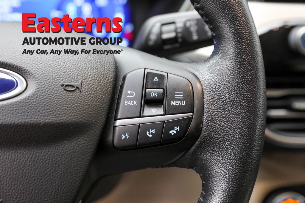 Used 2020 White Ford SE Sport Hybrid image 16