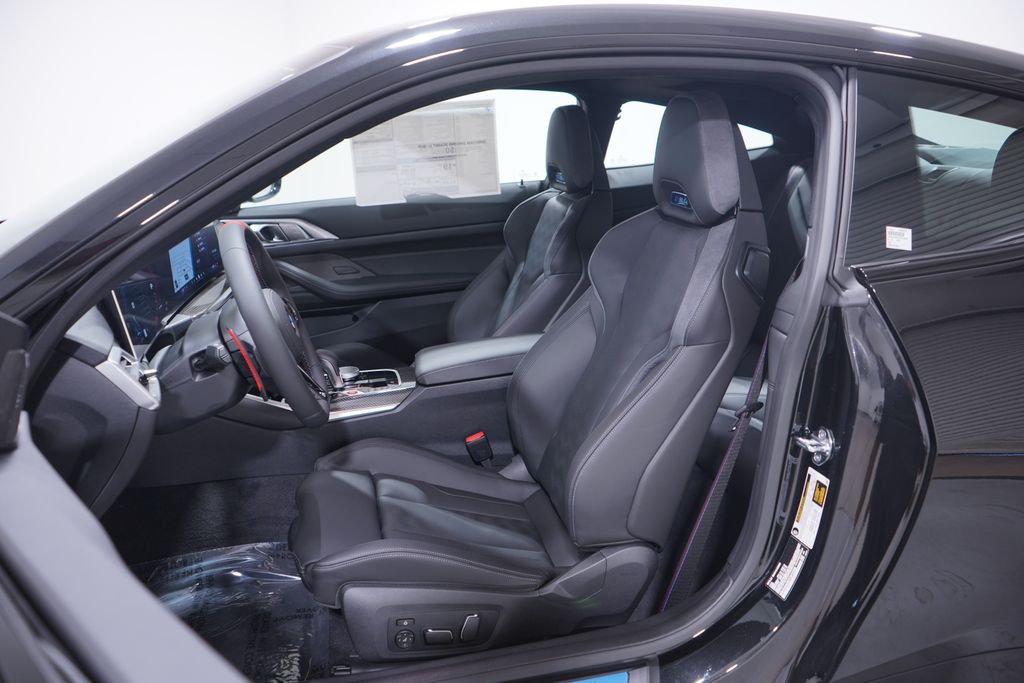 Thumbnail: 2026 BMW M4 - 7