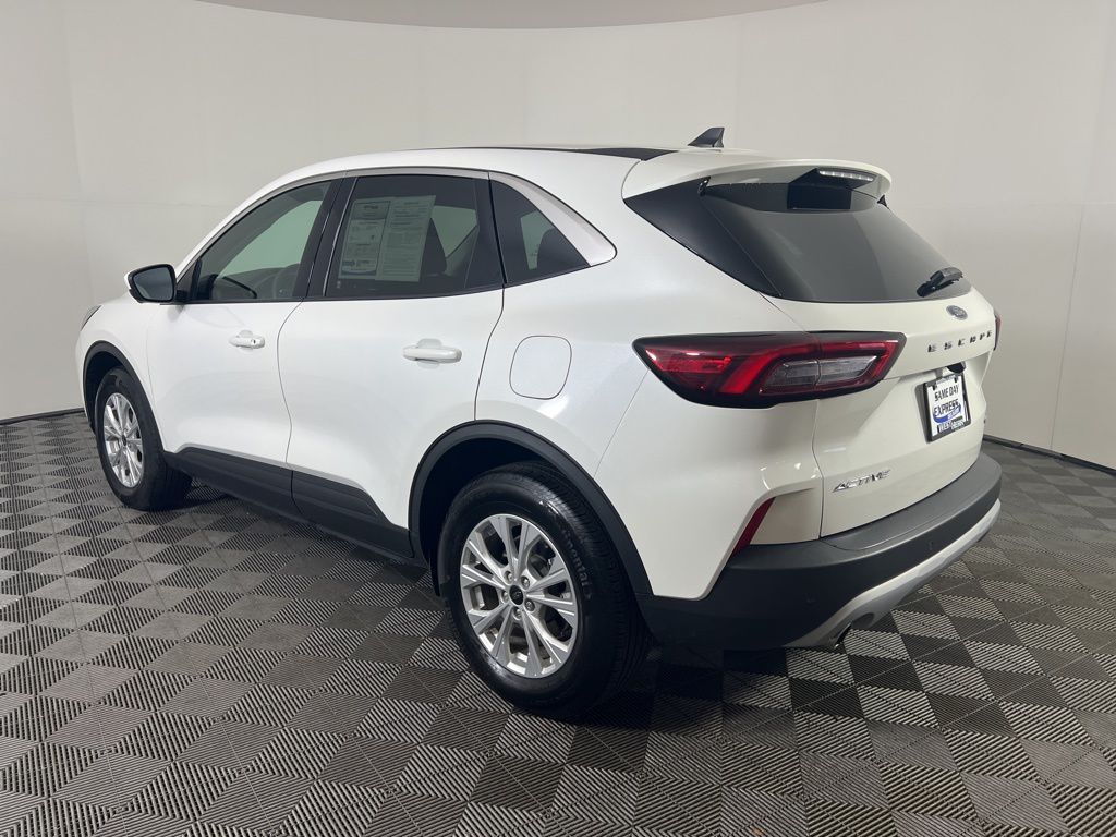 Used 2023 White Ford Active image 7