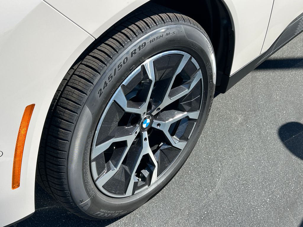 Thumbnail: 2025 BMW X3 - 3