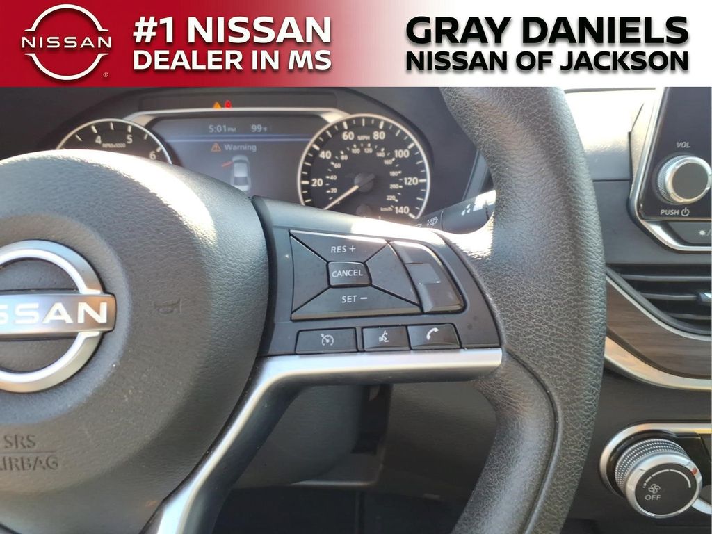 Used 2024 Nissan Altima Sedan