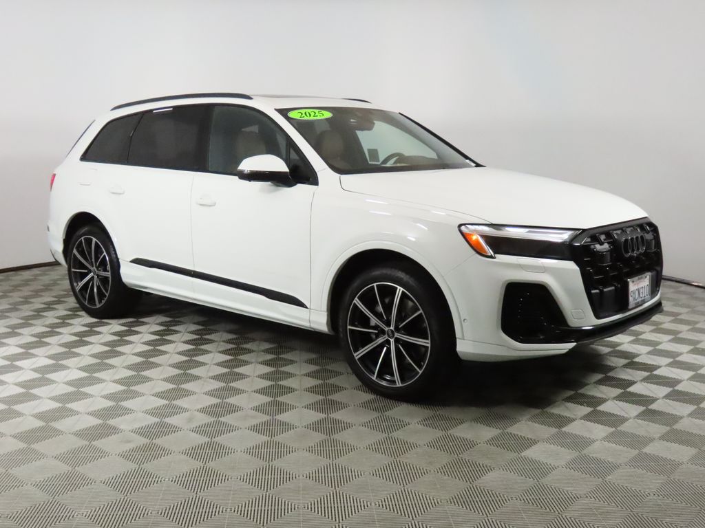 Thumbnail: 2025 Audi Q7 - 7
