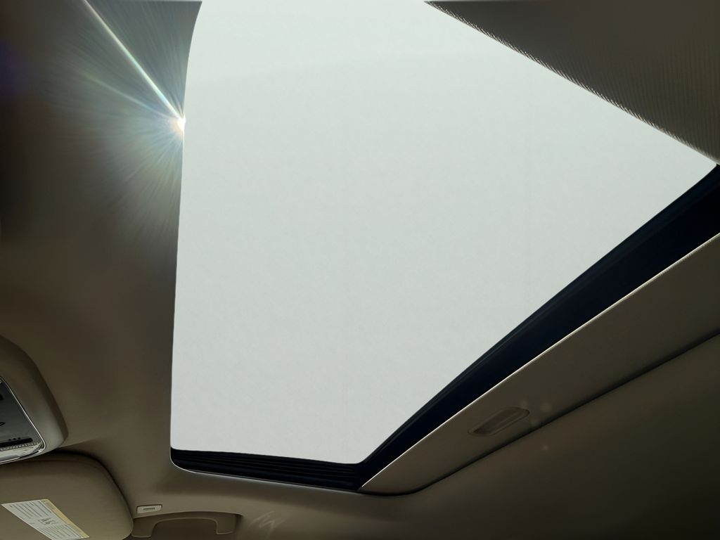 Used 2021 Bright White Clearcoat Jeep Limited image 27