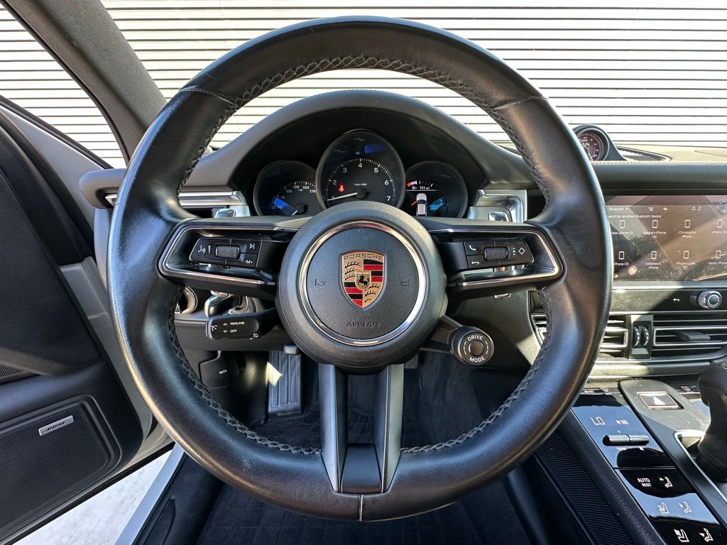 Thumbnail: 2022 Porsche Macan - 15