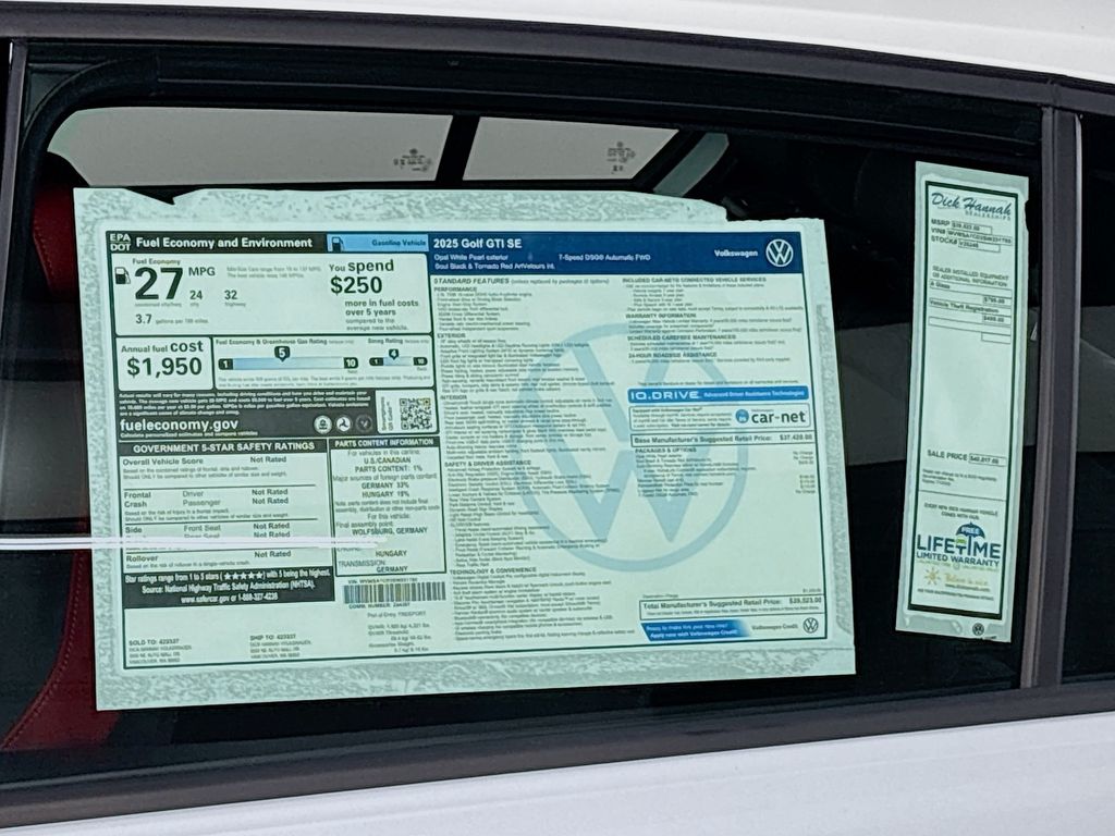 2025 Volkswagen Golf GTI 2.0T SE