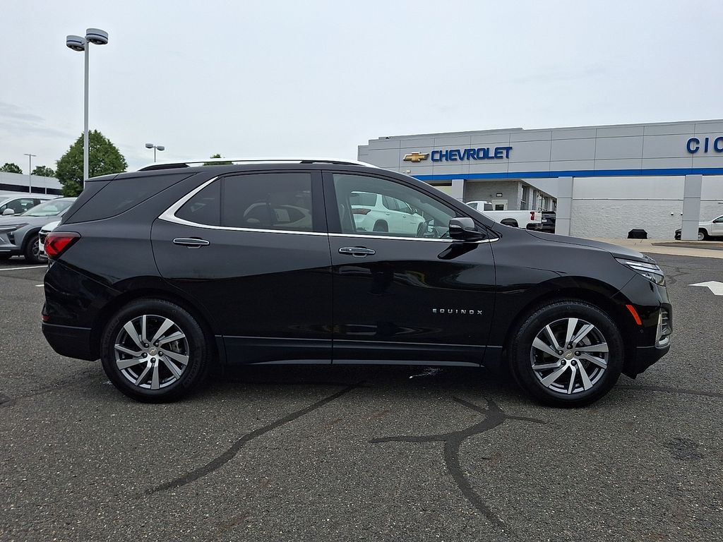 used 2023 Chevrolet Equinox car, priced at $26,213