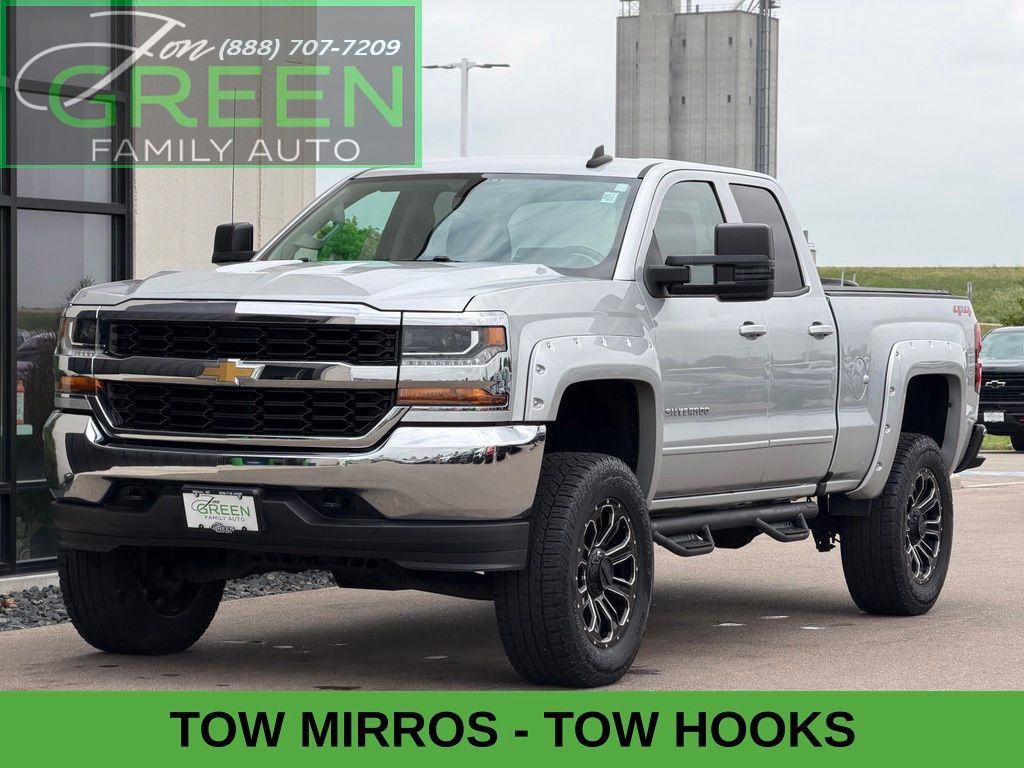 Silver Ice Metallic 2019 Chevrolet Silverado 1500 Pickup Truck Four-Wheel Drive 6-Speed Automatic Overdrive