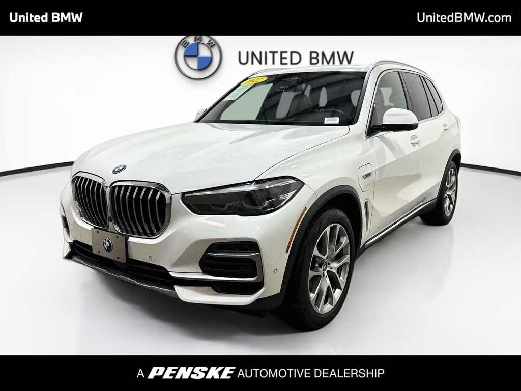 Thumbnail: 2022 BMW X5 - 1