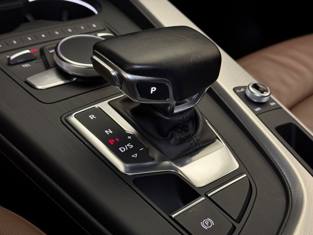 2017 Audi A4 Premium 31