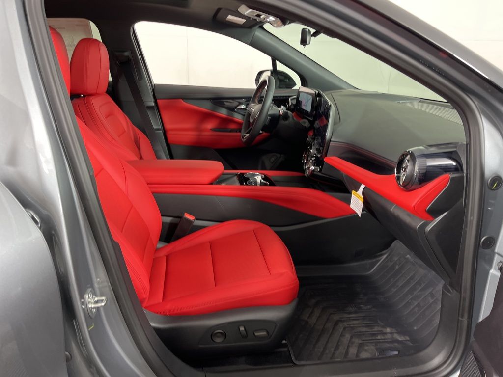 2025 Chevrolet Blazer EV SS 8