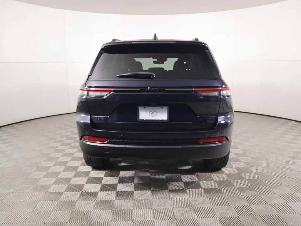 Thumbnail: 2024 Jeep Grand Cherokee - 6