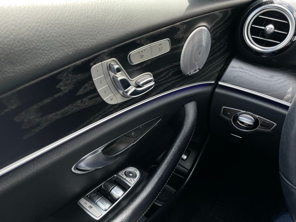2019 Mercedes-Benz E-Class E 300 21
