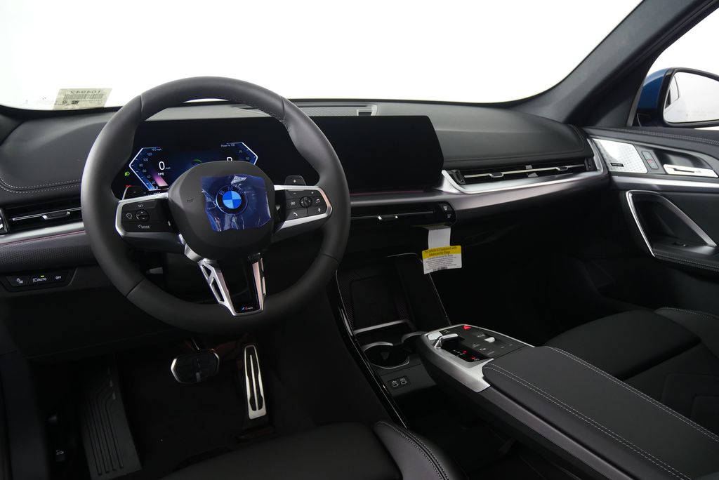 Thumbnail: 2025 BMW X1 - 17