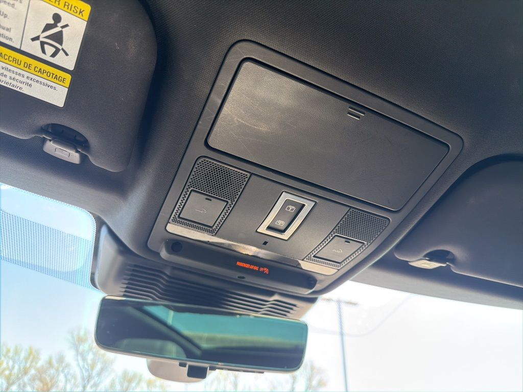 Thumbnail: 2021 Land Rover Range Rover Evoque - 14