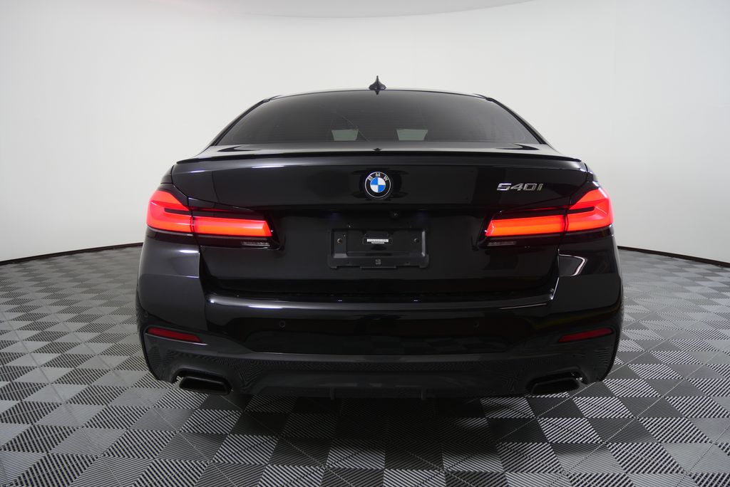 Thumbnail: 2023 BMW 5 Series - 4