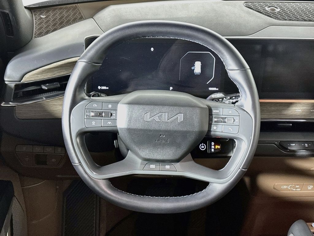 2024 Kia EV9 Land
