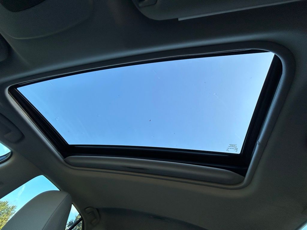 Thumbnail: 2024 Toyota Camry - 30