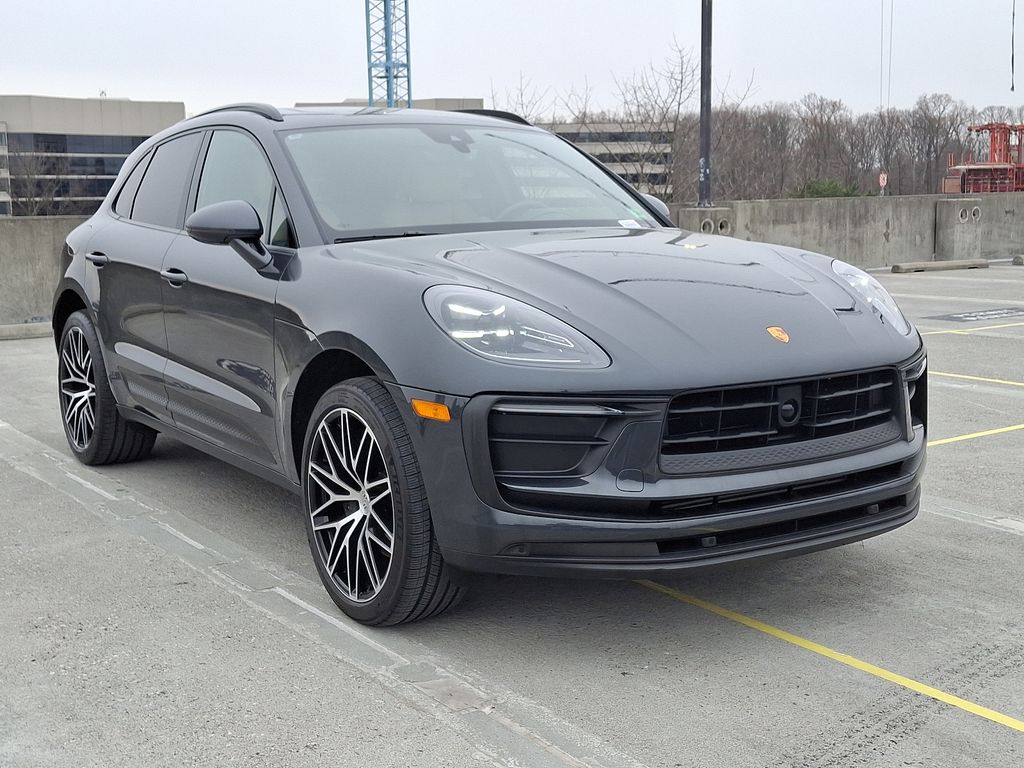 2023 Porsche Macan  7