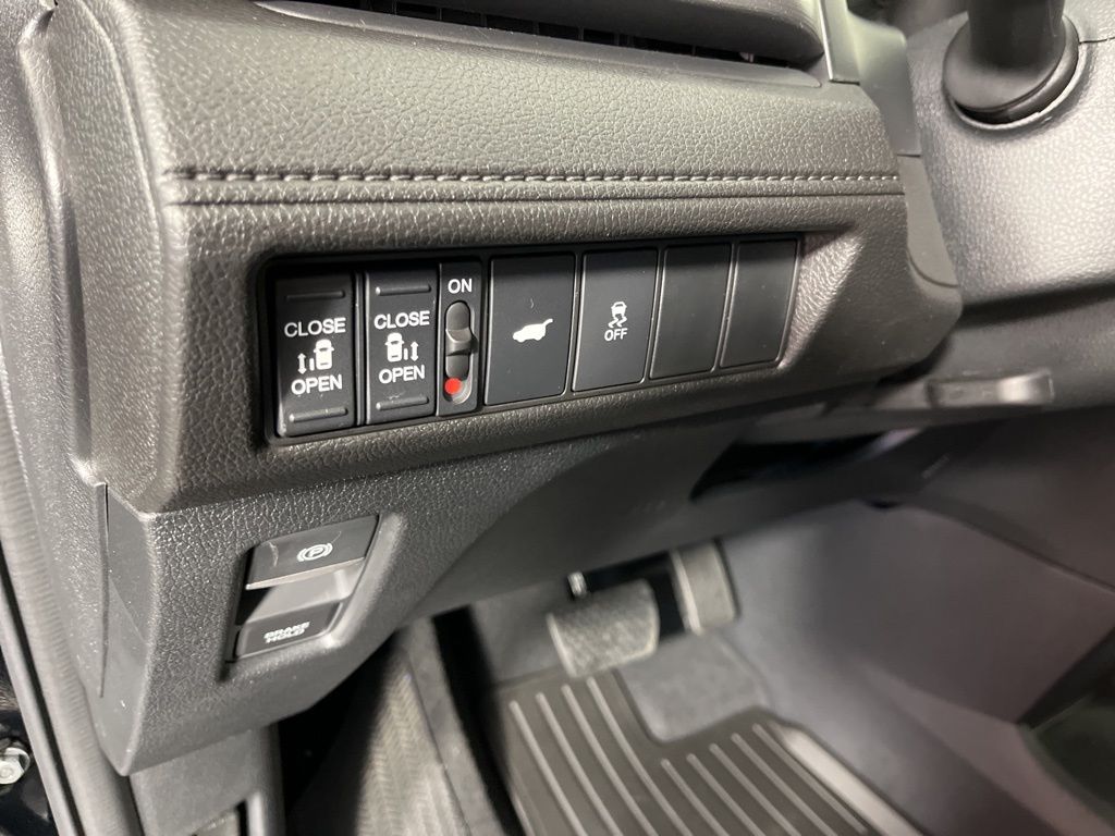 Thumbnail: 2026 Honda Odyssey - 31