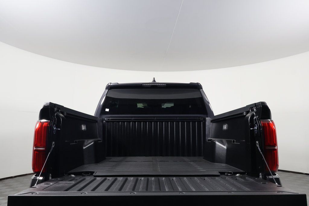 Thumbnail: 2025 Toyota Tacoma - 9