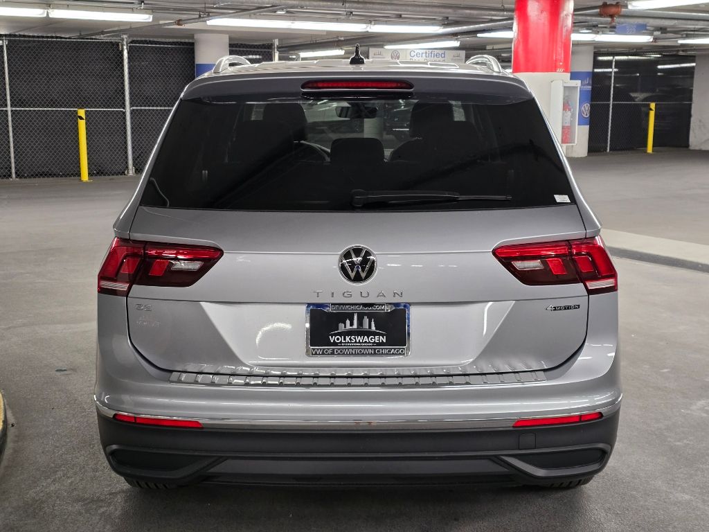 2024 Volkswagen Tiguan 2.0T SE 8