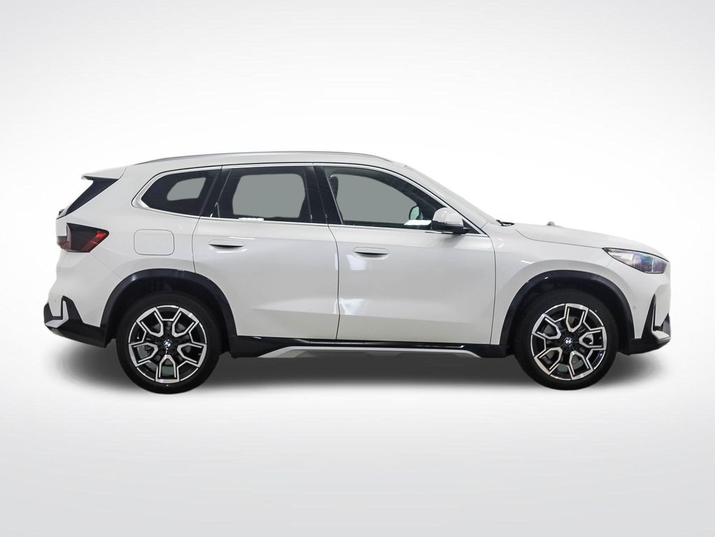 Thumbnail: 2026 BMW X1 - 6