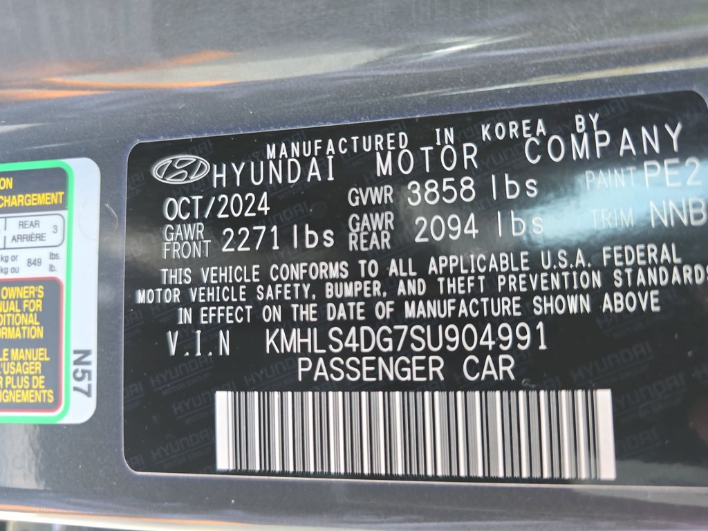 Used 2025 Hyundai Elantra Sedan