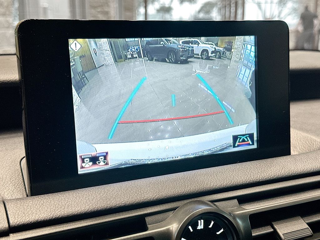 2025 Lexus IS 350 12