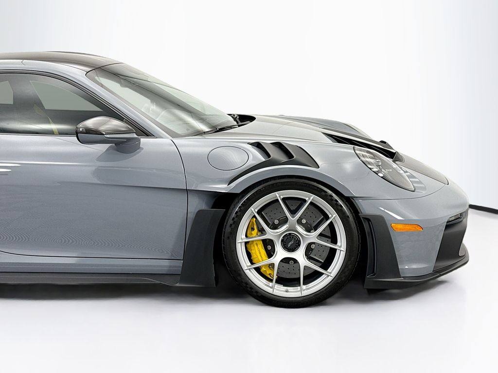 Thumbnail: 2025 Porsche 911 - 11