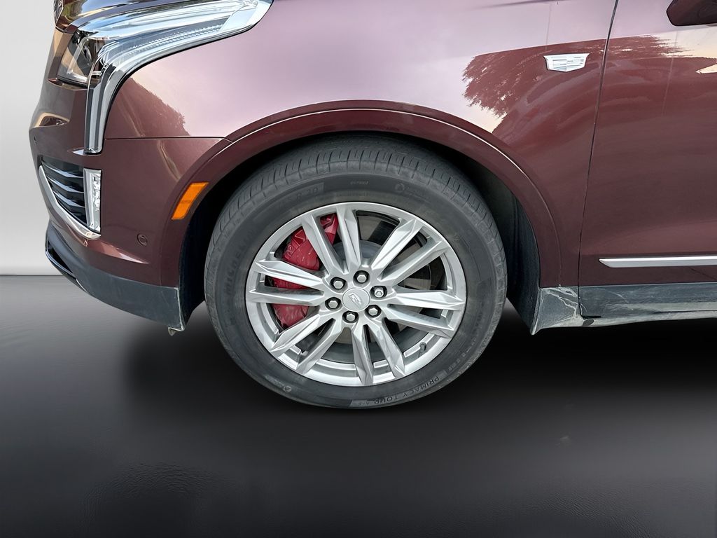 Used 2022 Red Cadillac Sport image 31