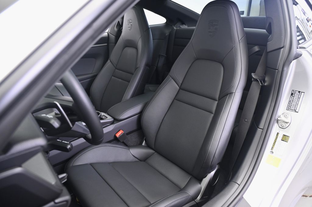 Thumbnail: 2024 Porsche 911 - 5