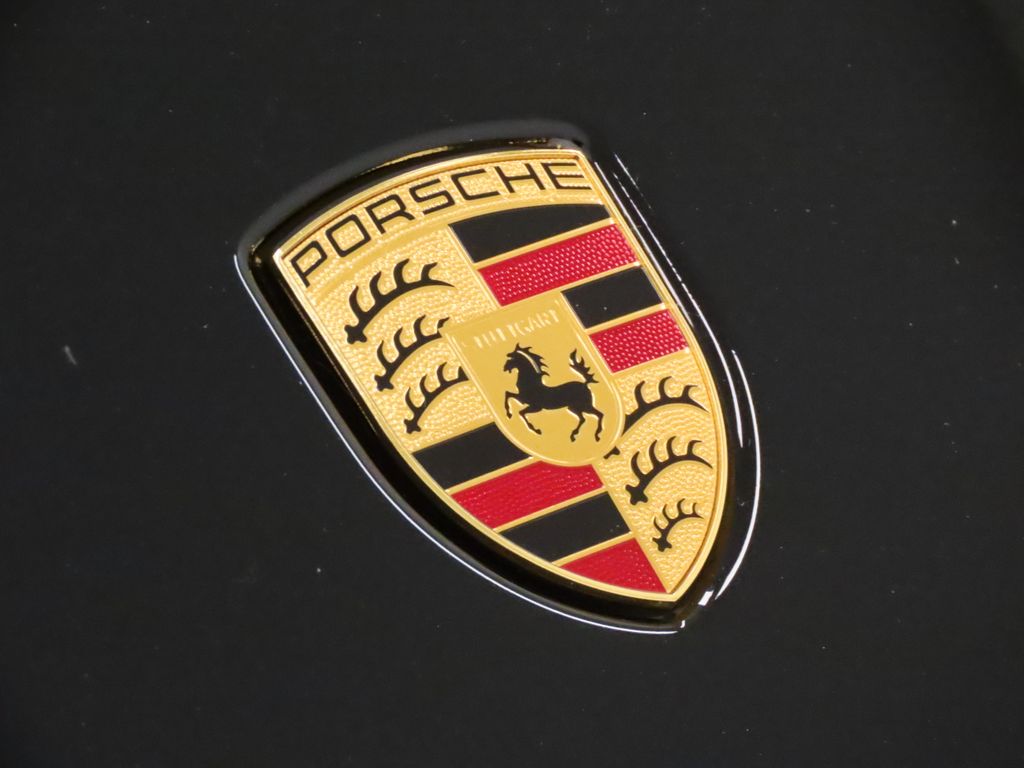 Thumbnail: 2023 Porsche 911 - 13