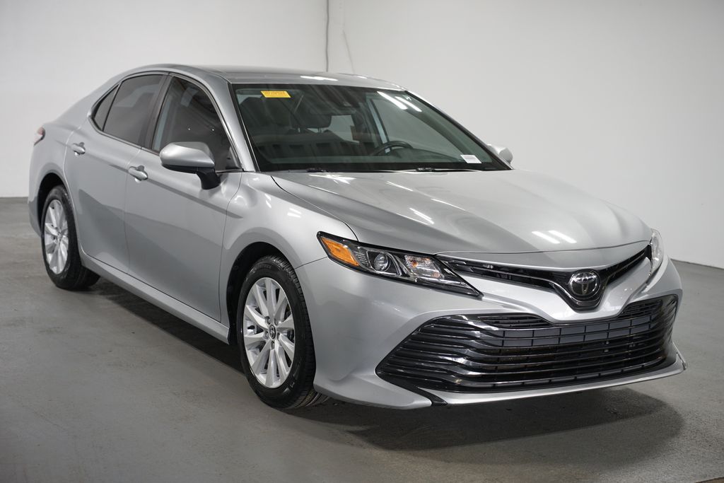 Thumbnail: 2020 Toyota Camry - 3