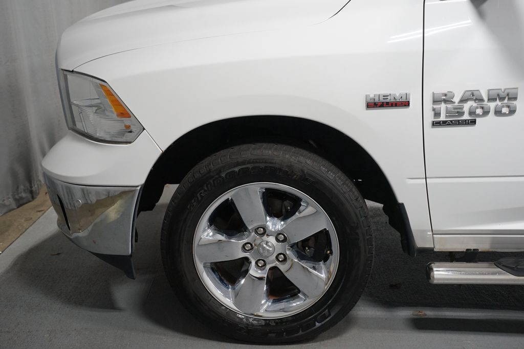 Thumbnail: 2019 RAM 1500 Classic - 5