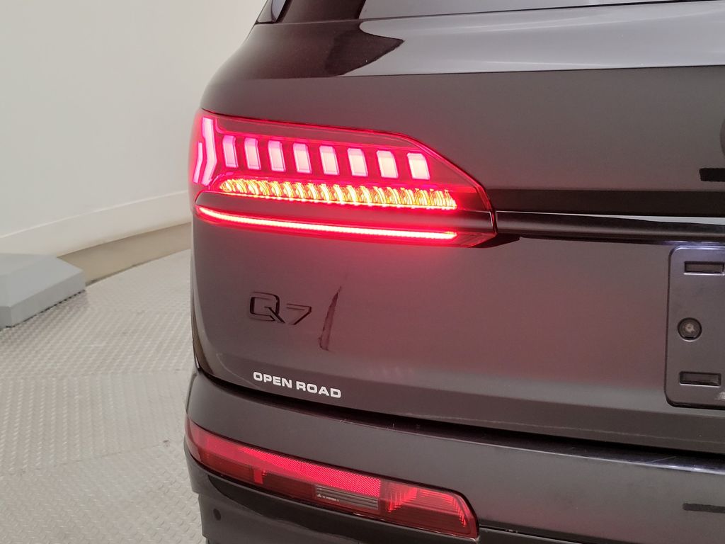 Thumbnail: 2024 Audi Q7 - 9