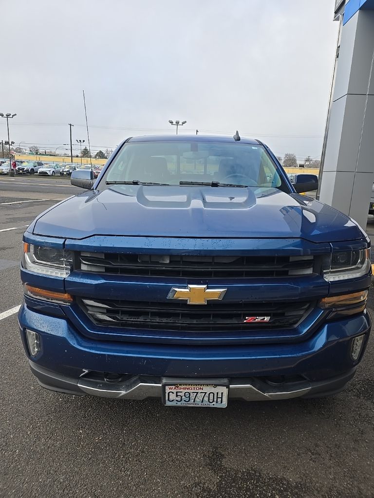 2016 Chevrolet Silverado 1500 LT photo 3