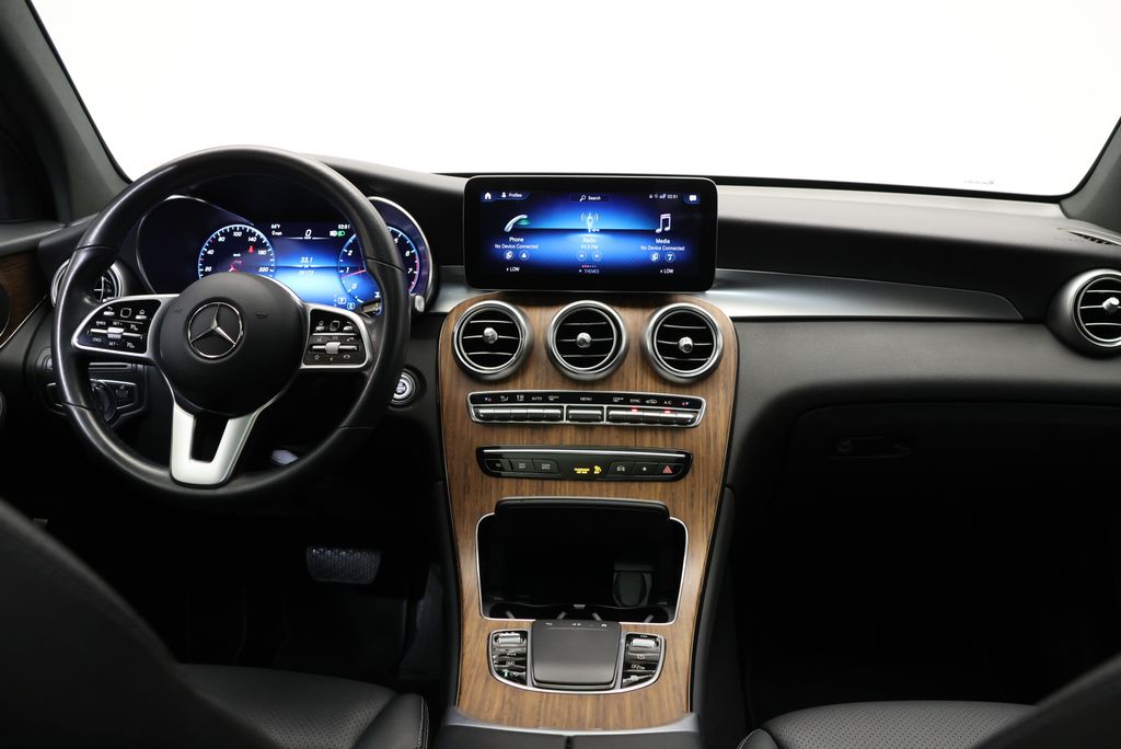 Thumbnail: 2022 Mercedes-Benz GLC - 17
