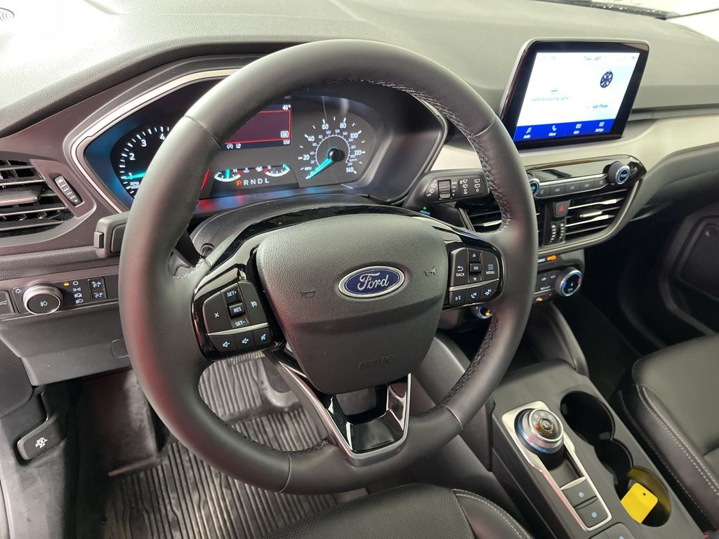 2022 Ford Escape SEL 28