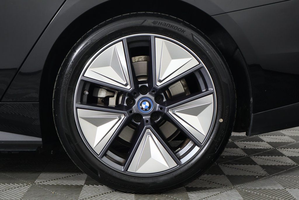 Thumbnail: 2023 BMW i4 - 16