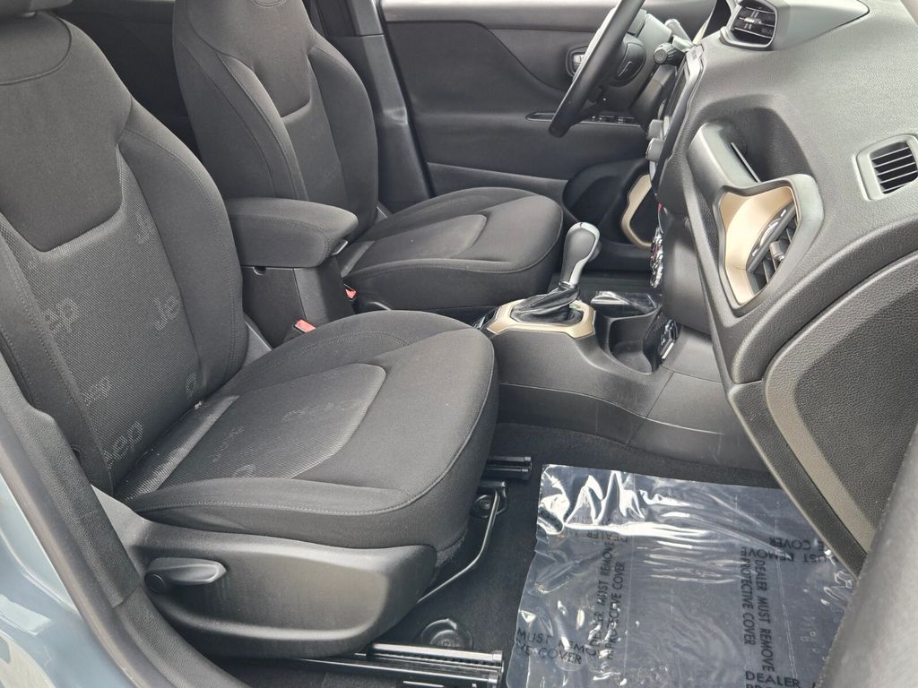 2017 Jeep Renegade - $10,140