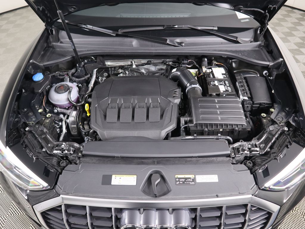 Thumbnail: 2025 Audi Q3 - 30