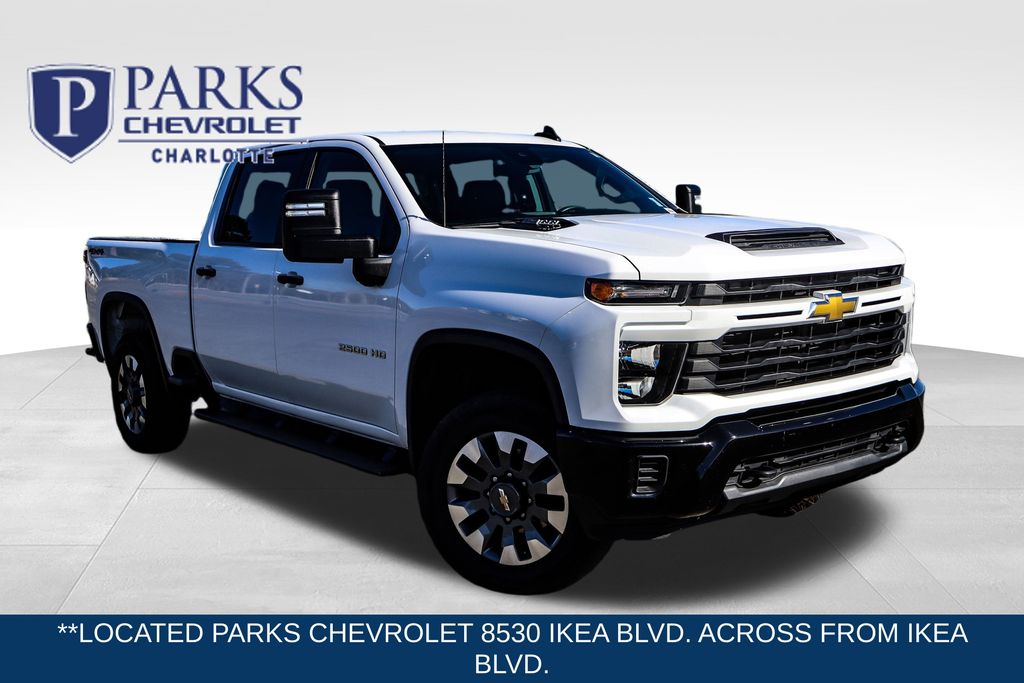2024 Chevrolet Silverado 2500HD Custom Crew Cab 4WD