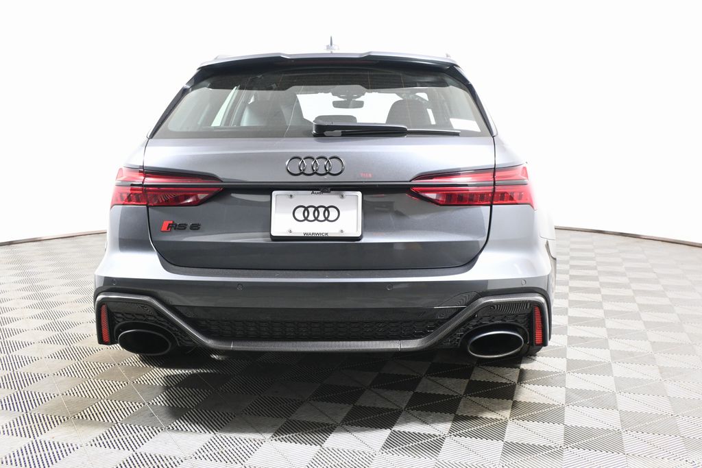 Thumbnail: 2023 Audi RS 6 - 6
