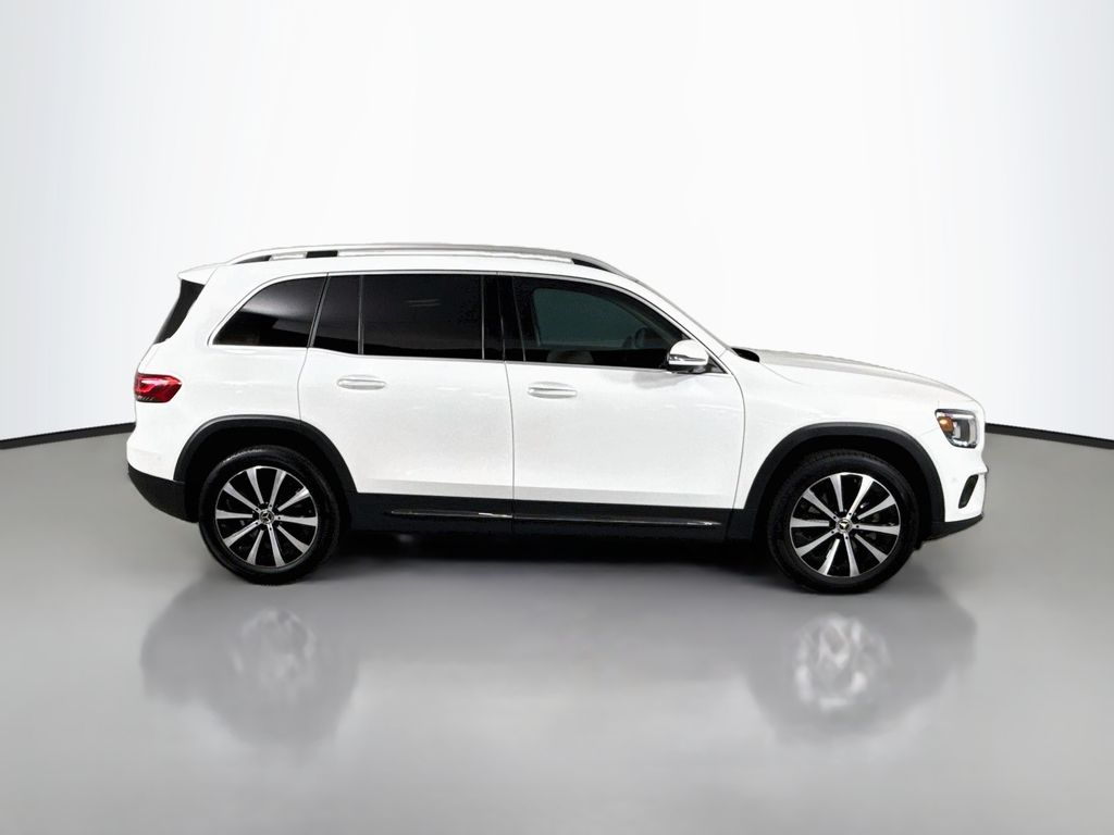 Thumbnail: 2023 Mercedes-Benz GLB - 4