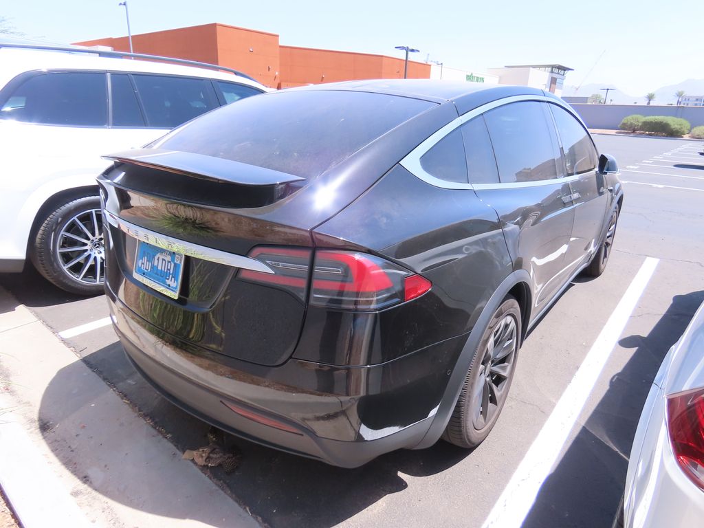 Thumbnail: 2021 Tesla Model X - 3