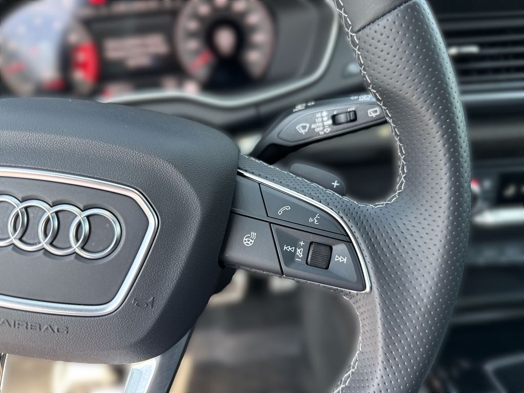 Thumbnail: 2024 Audi SQ5 - 27