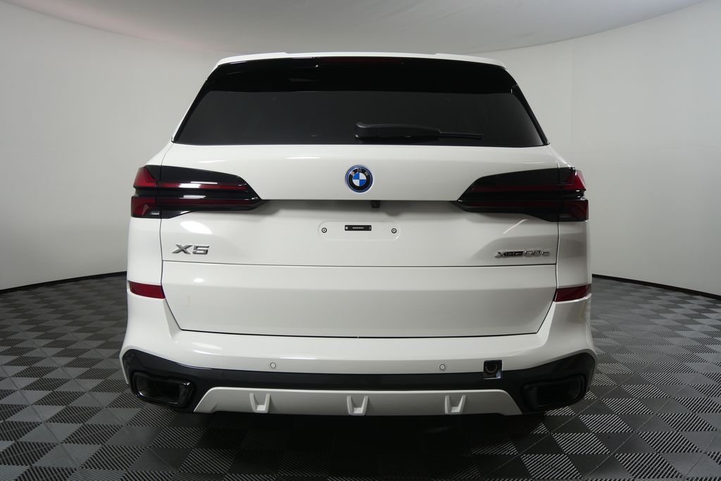 Thumbnail: 2026 BMW X5 - 4