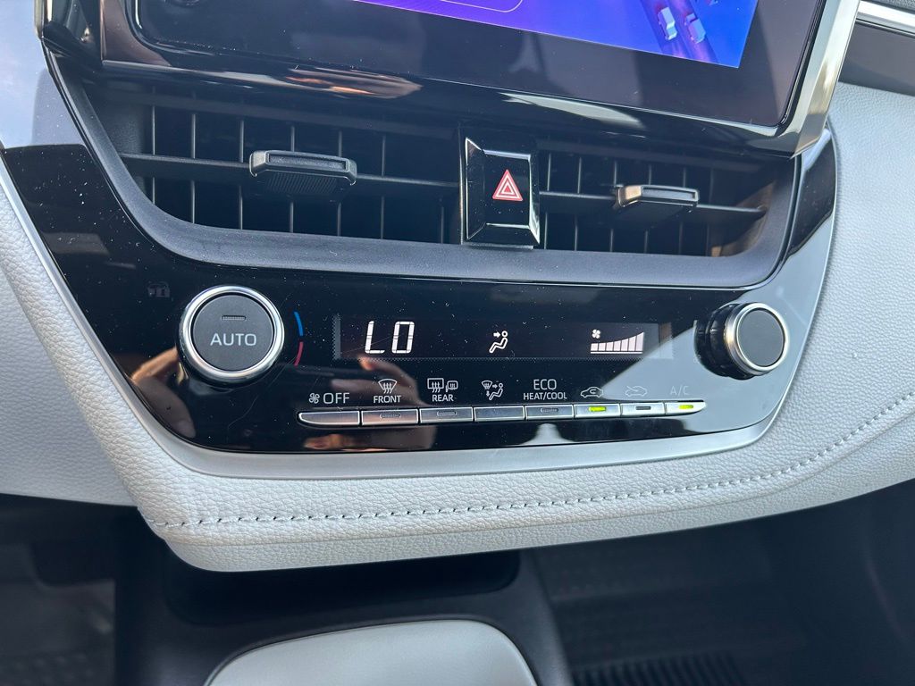 Thumbnail: 2024 Toyota Corolla - 25